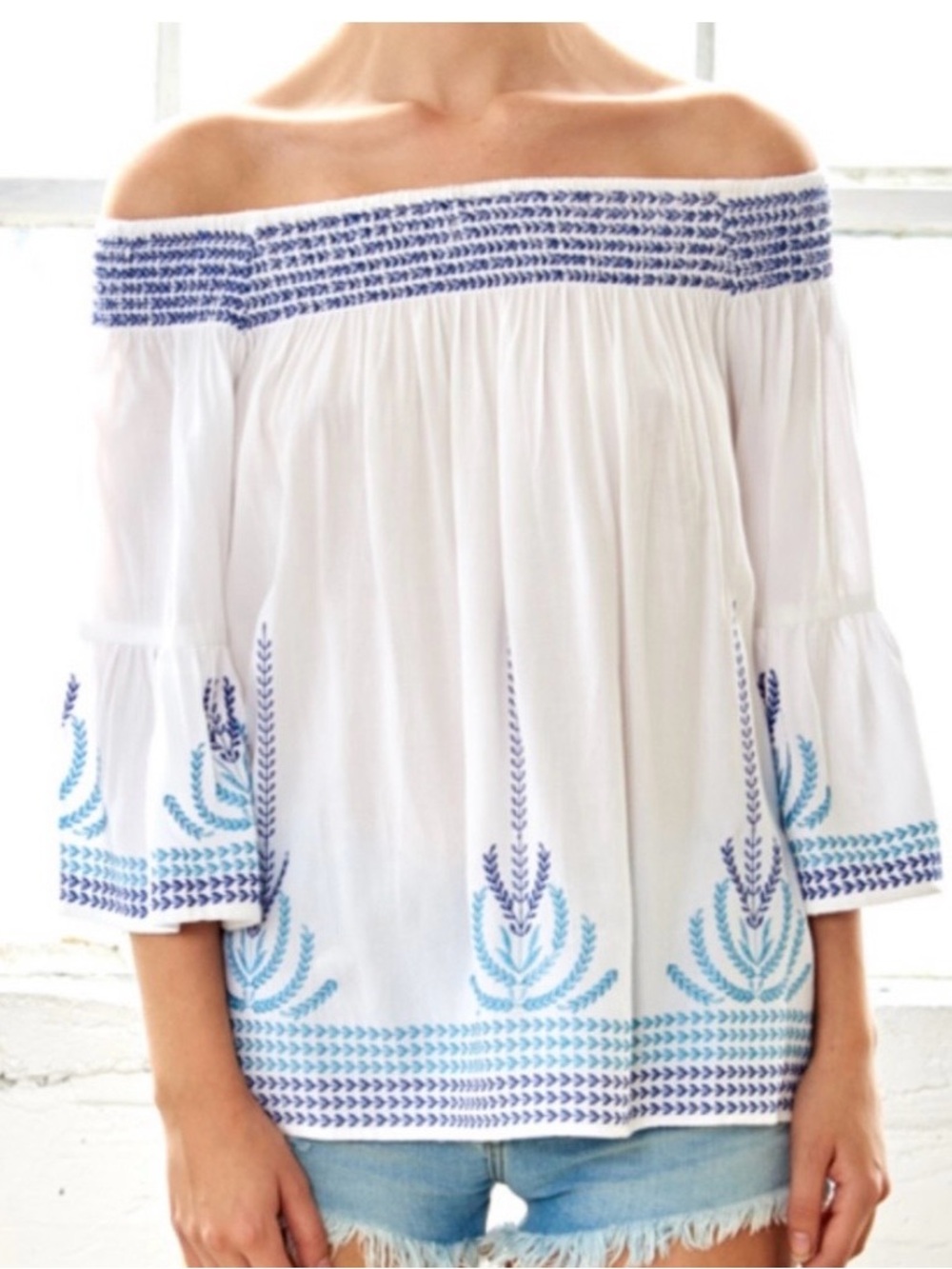NWT Hazel Embroidered Off-Shoulder Peasant Top - Picture 1 of 13